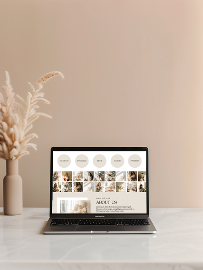 Social Media Manager Website Canva Template